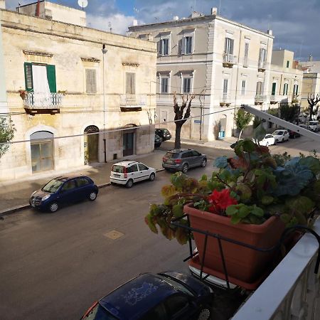 דירות טרני La Casa Delle Sorprese מראה חיצוני תמונה
