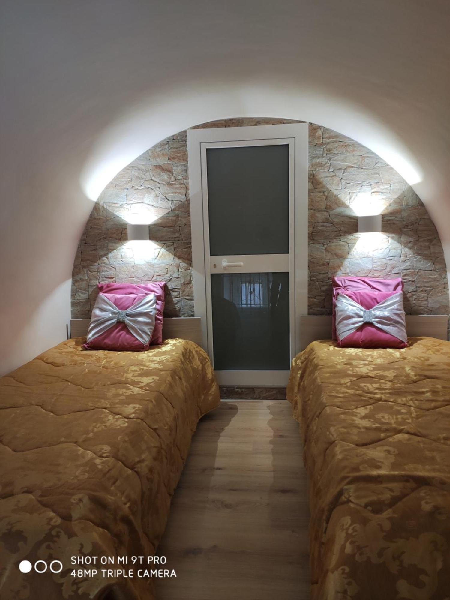 דירות טרני La Casa Delle Sorprese מראה חיצוני תמונה