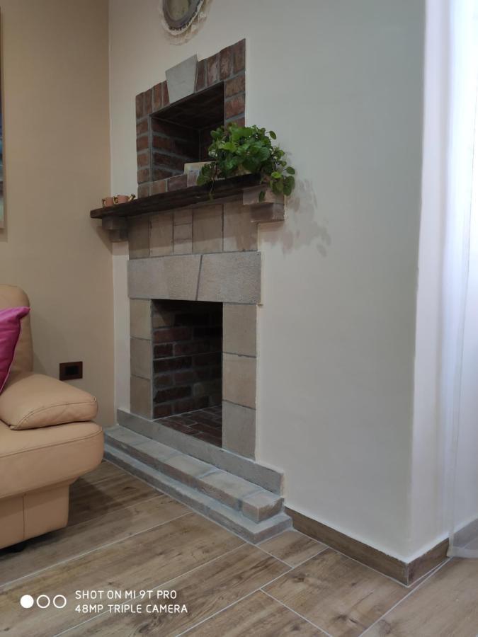 דירות טרני La Casa Delle Sorprese מראה חיצוני תמונה
