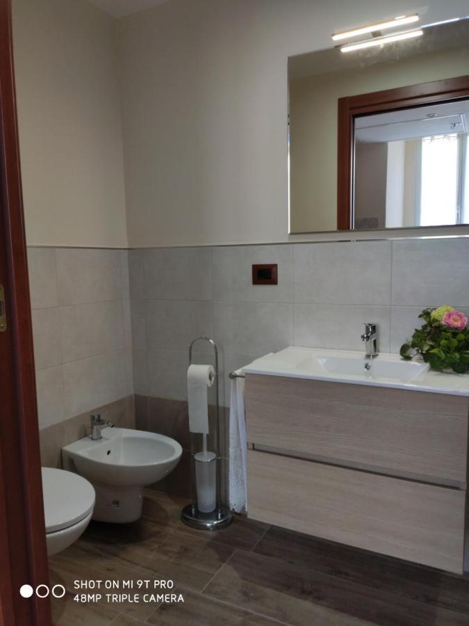 דירות טרני La Casa Delle Sorprese מראה חיצוני תמונה