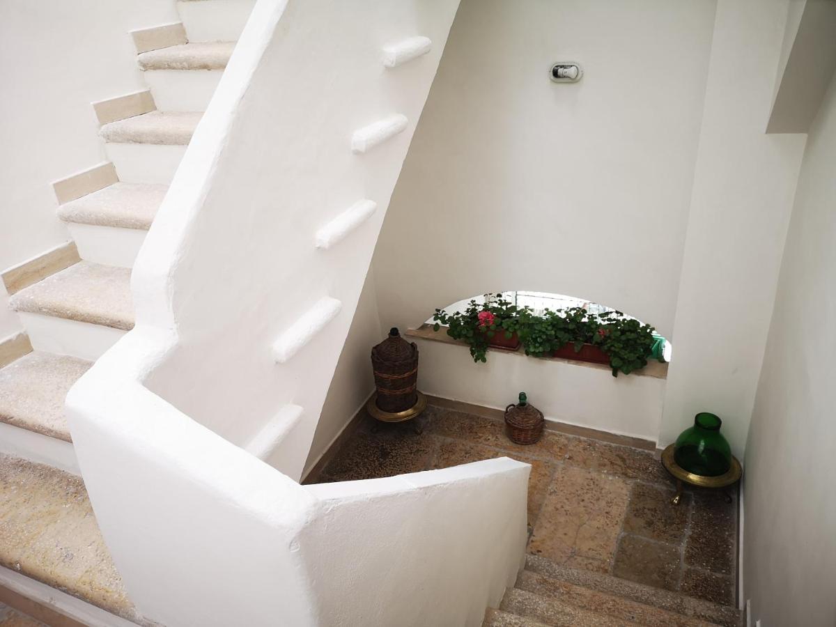 דירות טרני La Casa Delle Sorprese מראה חיצוני תמונה